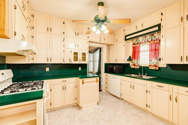 4917 Austin Drive, Galveston, TX 77551