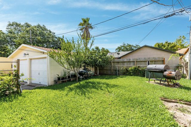 4917 Austin Drive, Galveston, TX 77551