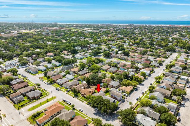 4917 Austin Drive, Galveston, TX 77551