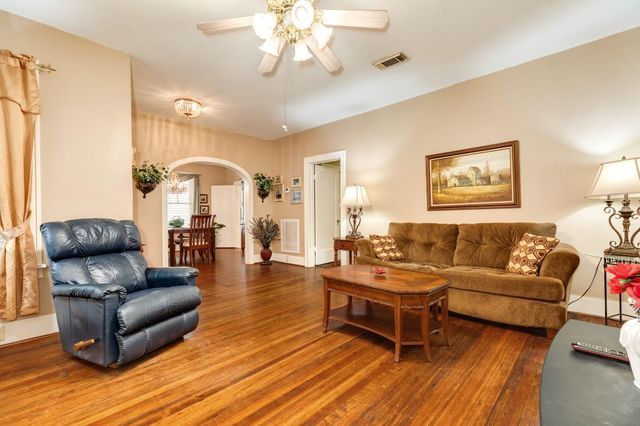 4917 Austin Drive, Galveston, TX 77551
