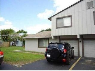 2111 NW 56th Ave 6-B, Lauderhill, FL 33313