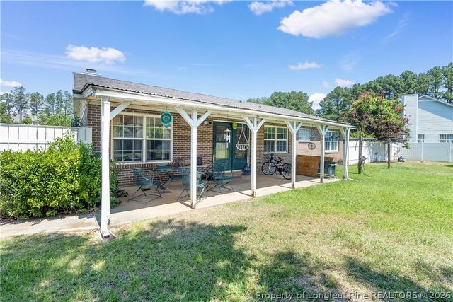 118 Pearce Place, Raeford, NC 28376