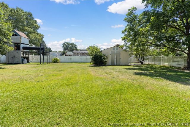 118 Pearce Place, Raeford, NC 28376