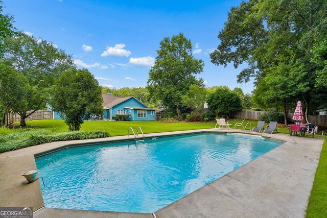 985 Spring Brook Drive, Lawrenceville, GA 30043