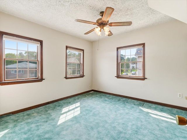 63 WASHINGTON AVE, Maywood, NJ 07607