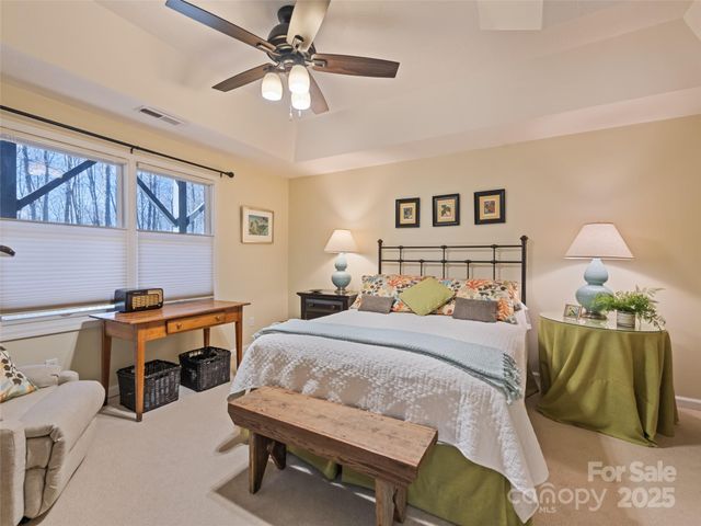 482 Wildcat Mountain Road, Waynesville, NC 28786