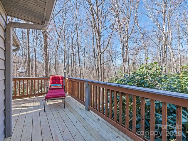 482 Wildcat Mountain Road, Waynesville, NC 28786