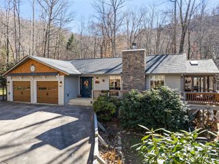 482 Wildcat Mountain Road, Waynesville, NC 28786