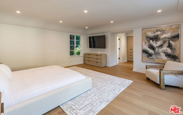 702 N Beverly Drive, Beverly Hills, CA 90210