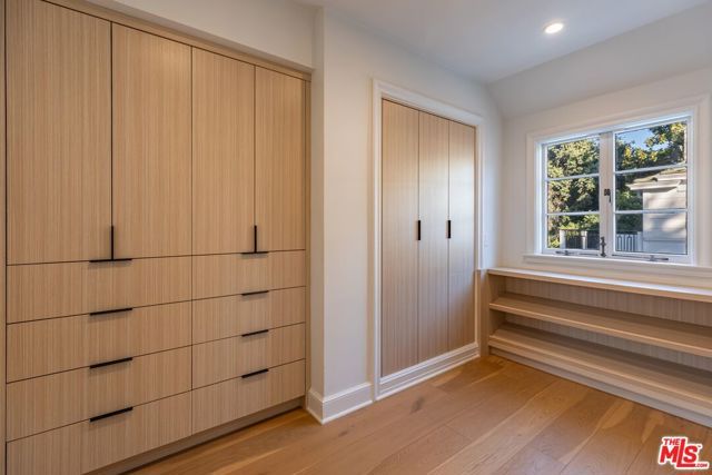 702 N Beverly Drive, Beverly Hills, CA 90210