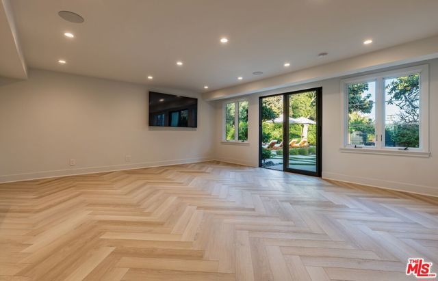 702 N Beverly Drive, Beverly Hills, CA 90210