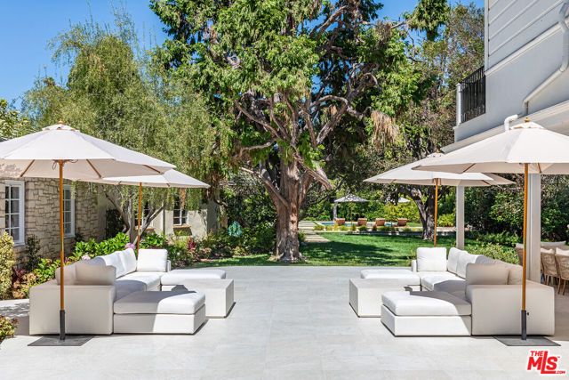 702 N Beverly Drive, Beverly Hills, CA 90210