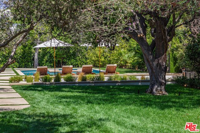 702 N Beverly Drive, Beverly Hills, CA 90210