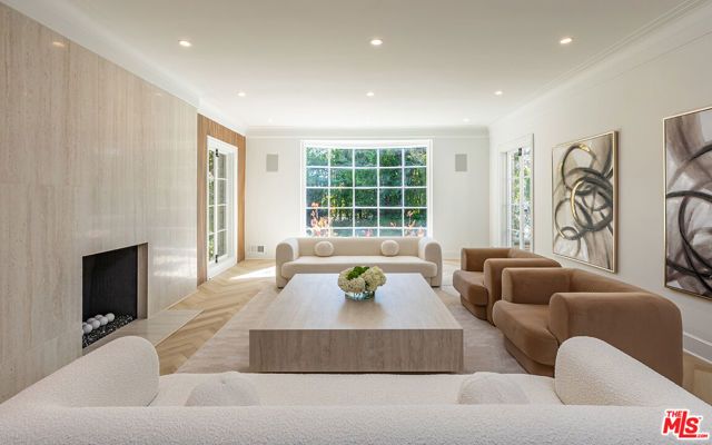 702 N Beverly Drive, Beverly Hills, CA 90210