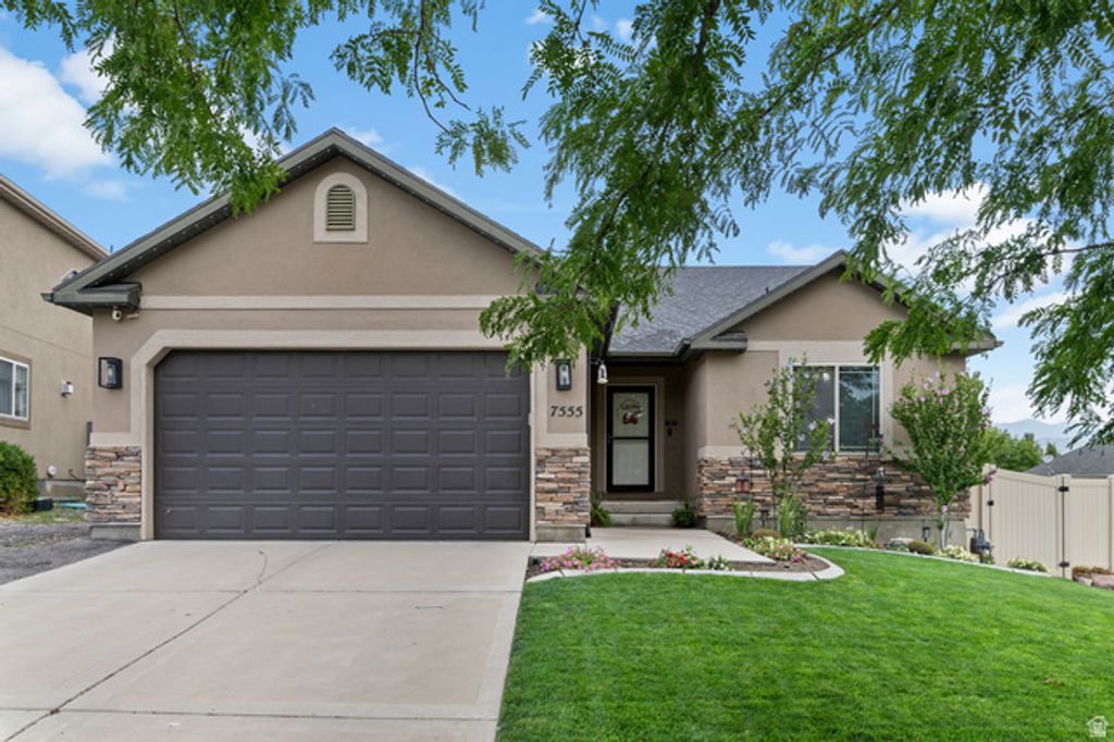 7555 N PINECONE RD, Eagle Mountain, UT 84005 — exterior