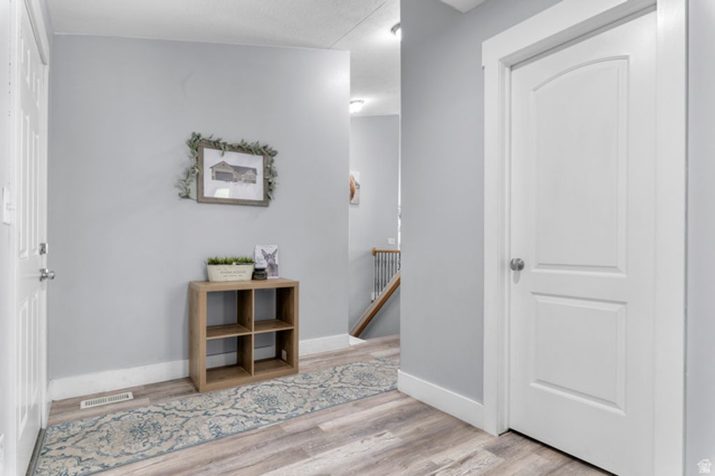 7555 N PINECONE RD, Eagle Mountain, UT 84005 — photo 5