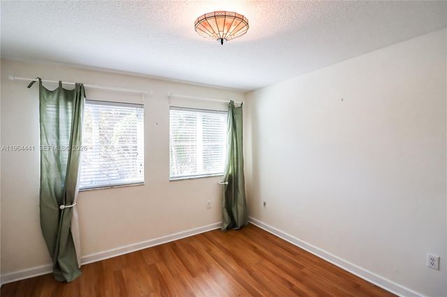 5663 NW 112th Pl 5663, Doral, FL 33178