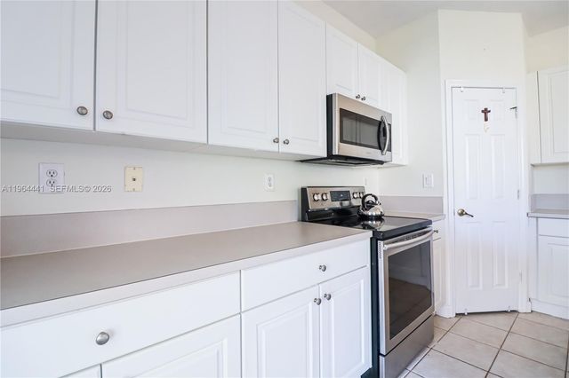 5663 NW 112th Pl 5663, Doral, FL 33178