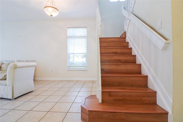 5663 NW 112th Pl 5663, Doral, FL 33178