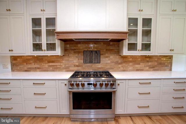 5823 RODGERS RD, Pipersville, PA 18947