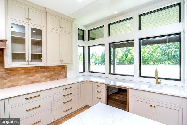 5823 RODGERS RD, Pipersville, PA 18947