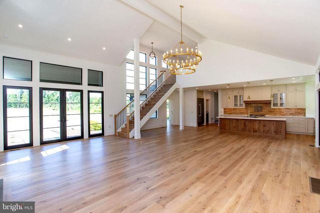 5823 RODGERS RD, Pipersville, PA 18947