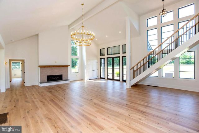 5823 RODGERS RD, Pipersville, PA 18947