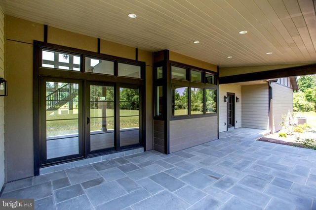 5823 RODGERS RD, Pipersville, PA 18947
