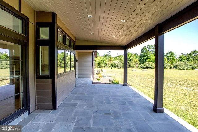 5823 RODGERS RD, Pipersville, PA 18947