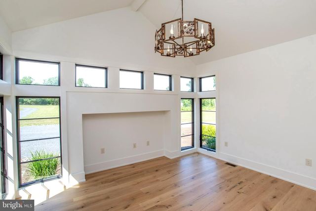 5823 RODGERS RD, Pipersville, PA 18947