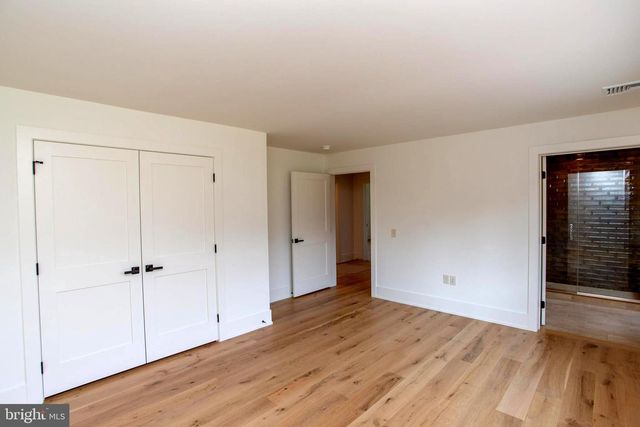 5823 RODGERS RD, Pipersville, PA 18947