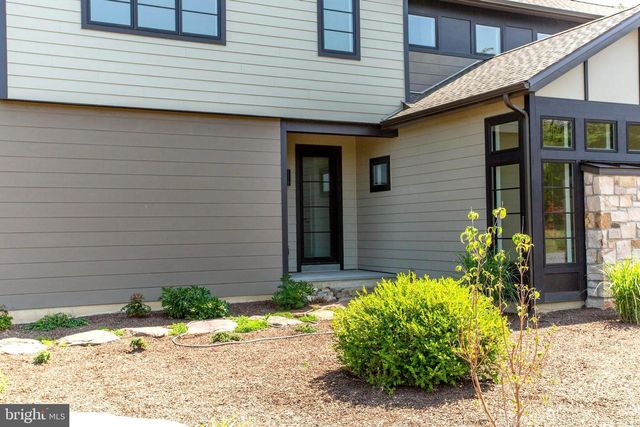 5823 RODGERS RD, Pipersville, PA 18947