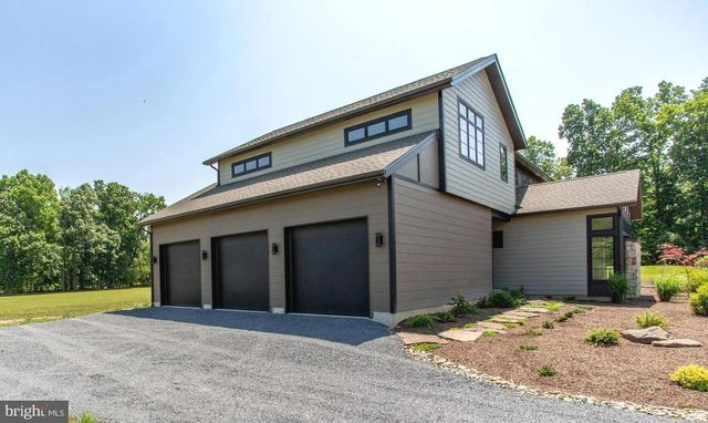 5823 RODGERS RD, Pipersville, PA 18947