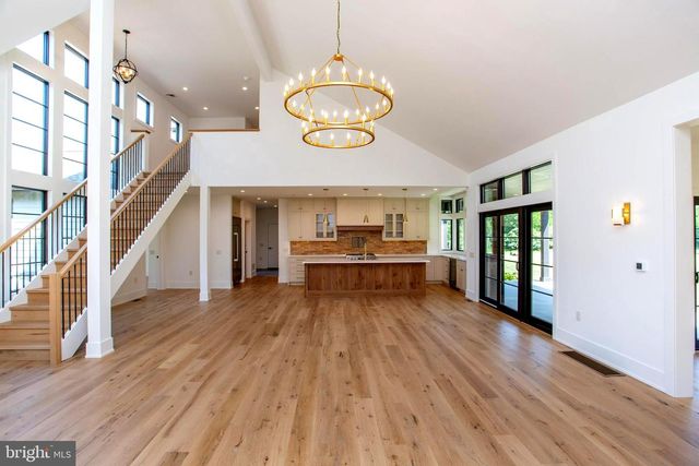 5823 RODGERS RD, Pipersville, PA 18947