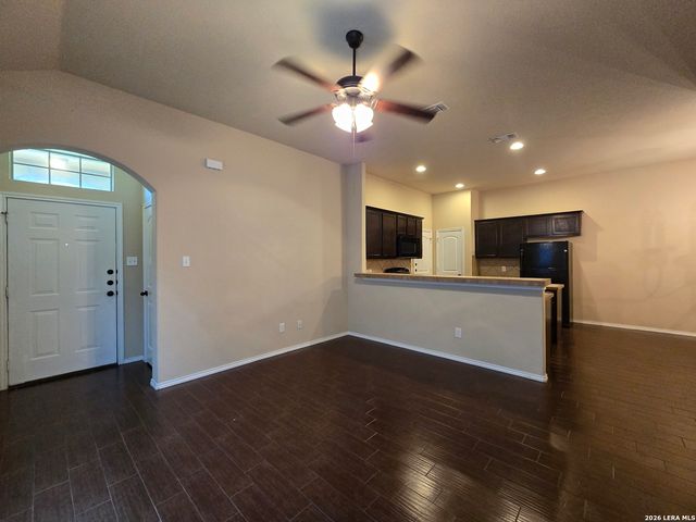 296 ROSALIE DR, New Braunfels, TX 78130