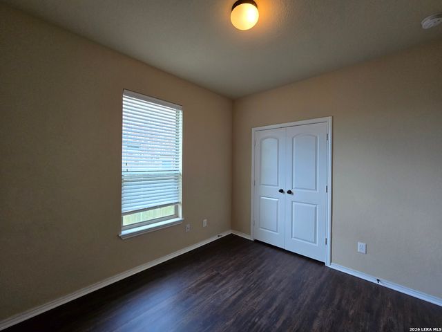 296 ROSALIE DR, New Braunfels, TX 78130