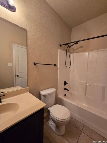 296 ROSALIE DR, New Braunfels, TX 78130