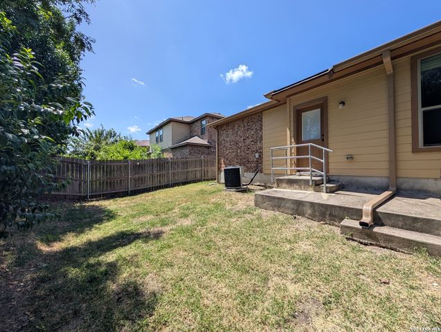 296 ROSALIE DR, New Braunfels, TX 78130