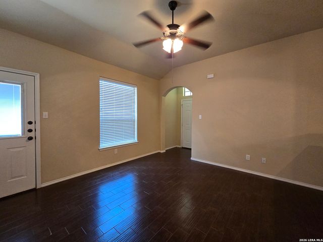 296 ROSALIE DR, New Braunfels, TX 78130