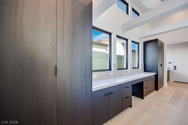 45 Bellissima Lago Court, Henderson, NV 89011