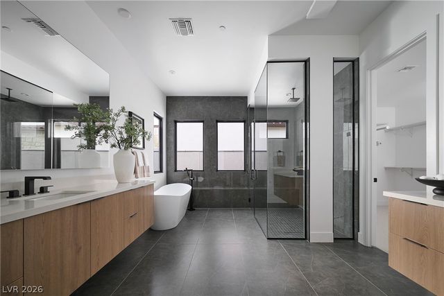 45 Bellissima Lago Court, Henderson, NV 89011