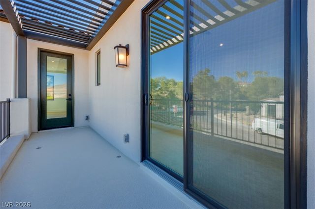 45 Bellissima Lago Court, Henderson, NV 89011