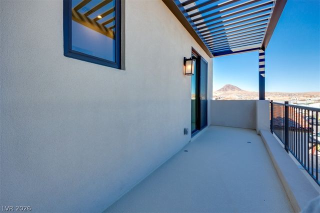 45 Bellissima Lago Court, Henderson, NV 89011