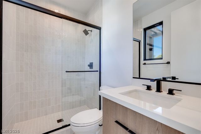 45 Bellissima Lago Court, Henderson, NV 89011