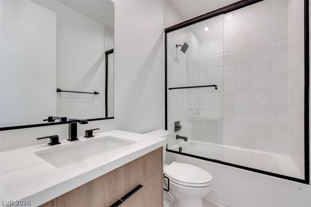 45 Bellissima Lago Court, Henderson, NV 89011