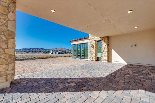 45 Bellissima Lago Court, Henderson, NV 89011