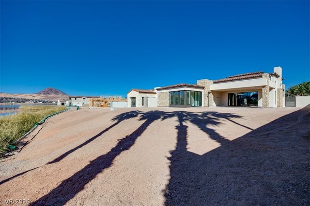 45 Bellissima Lago Court, Henderson, NV 89011