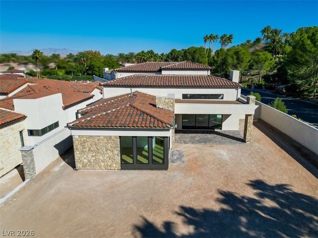 45 Bellissima Lago Court, Henderson, NV 89011