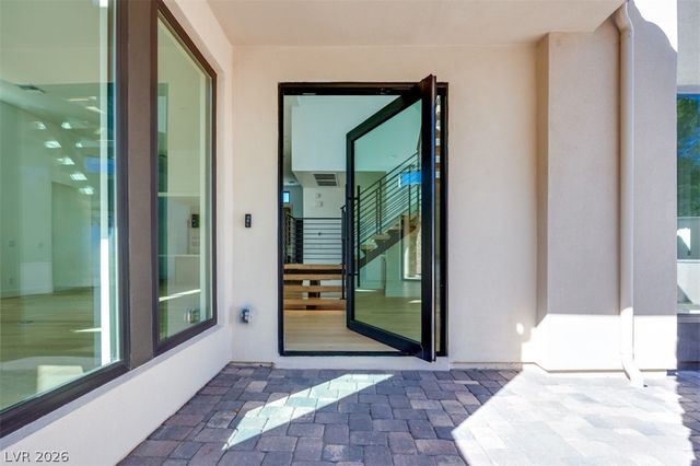 45 Bellissima Lago Court, Henderson, NV 89011