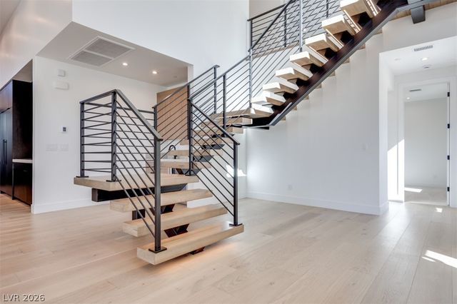 45 Bellissima Lago Court, Henderson, NV 89011